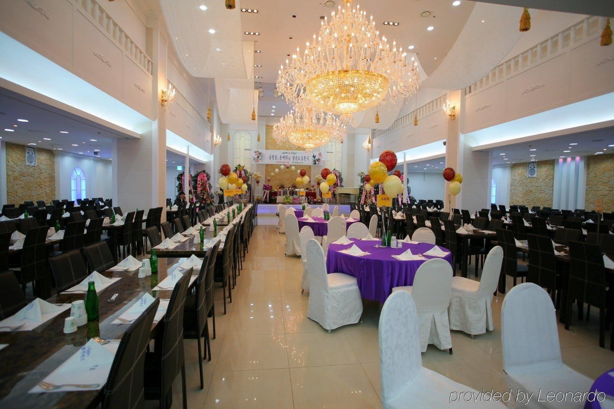 Charis Hotel Incheon Exterior foto